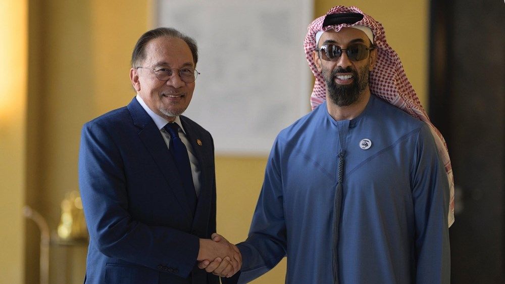 بحضور خالد بن محمد بن زايد ورئيس وزراء ماليزيا وطحنون بن زايد.. الإمارات وماليزيا تبرمان مذكرة تفاهم للتعاون في إطار مبادرة «ماليزيا مدني للذكاء الاصطناعي»