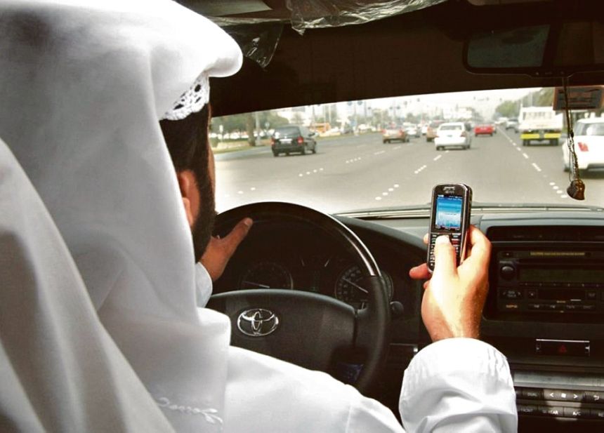 المرور: استخدام "الجوال" يتصدّر مسببات الحوادث المرورية في منطقة حائل