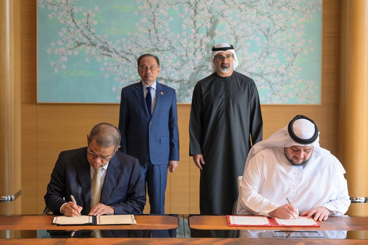 الامارات | الإمارات وماليزيا توقعان اتفاقية للتعاون في إطار مبادرة "ماليزيا مدني للذكاء الاصطناعي"