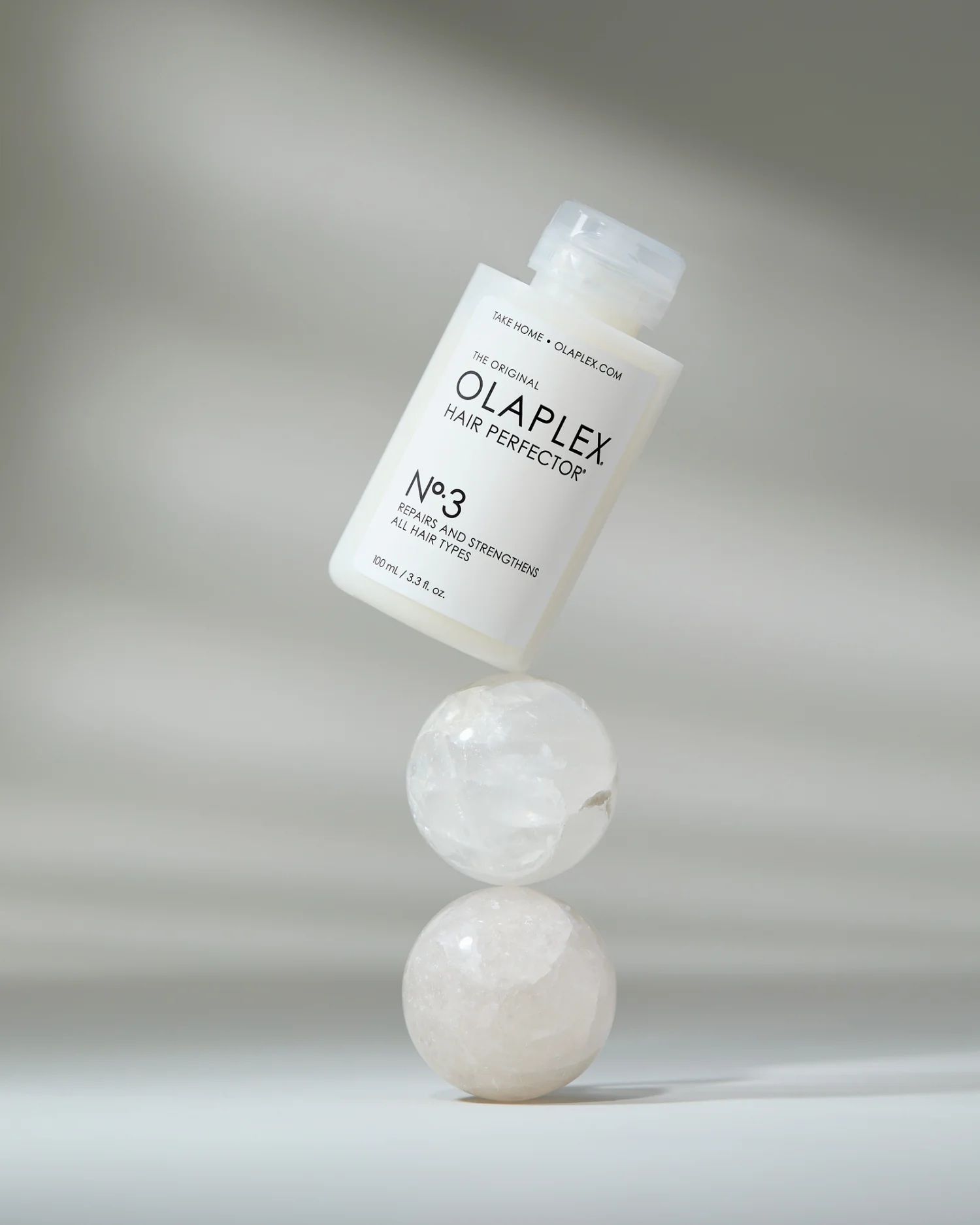 من دبي إلى العالم: كيف أصبحت إيديال علامة رائدة في تجميل الشعر والبشرة؟