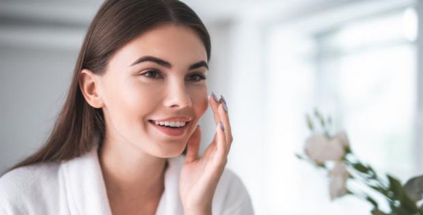 نصائح تجديد البشرة وحل كل مشاكلك الجلدية.. روشتة هاني الناظر