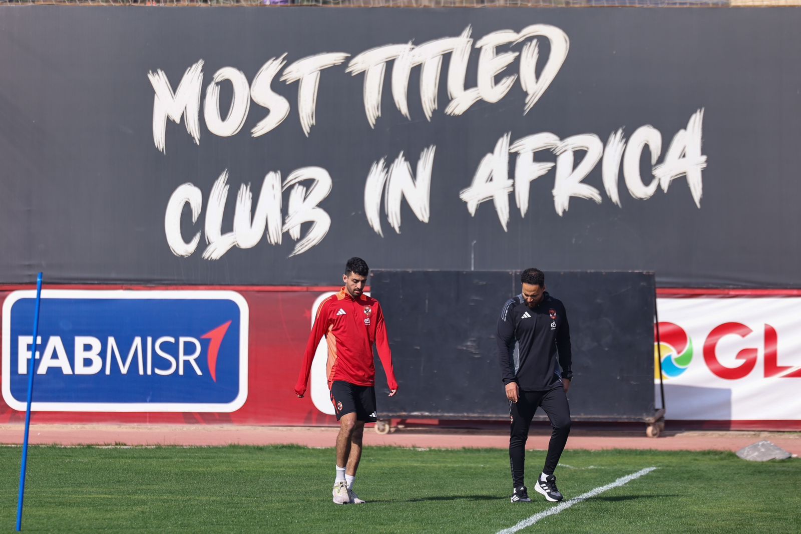 طاهر وداري يواصلان التأهيل من الإصابة على هامش مران الأهلي