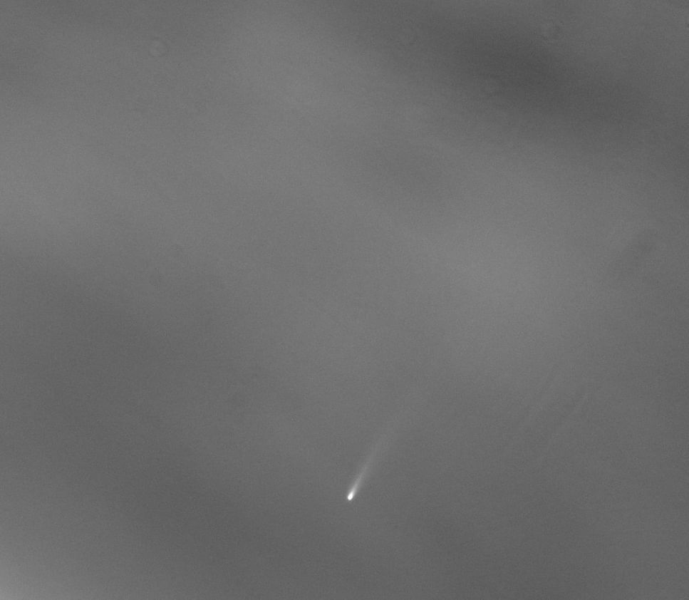 الامارات | رصد مذنب لامع من سماء الإمارات في وضح النهار