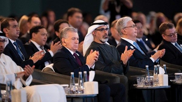 خالد بن محمد بن زايد يحضر الجلسات الحوارية لرؤساء الدول والحكومات ضمن "قمة أسبوع أبوظبي للاستدامة"