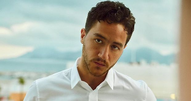 أحمد مالك يكشف عن جوانب من حياته وقراراته المتهوّرة