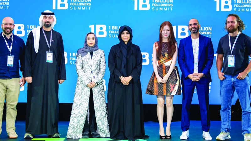 الامارات | لطيفة بنت محمد تكرّم الحائزين على تمويل برنامج «الاستثمار مع صُناع المحتوى»