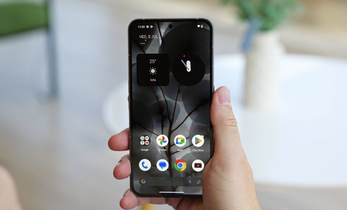 تكنولوجيا: هاتف Nothing Phone (3) سيكون هاتفًا رائدًا منافس