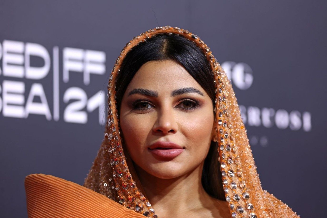 أبرز إطلالات مهيرة عبد العزيز الجمالية..تألق وأناقة تخطف الأنظار