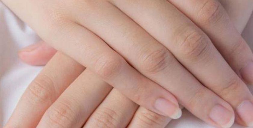 3 وصفات طبيعية تخلصك من اسمرار مفاصل الأصابع.. نتيجة فعالة خلال أيام