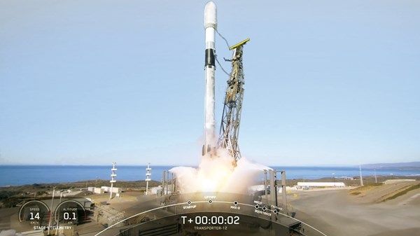 بعد نجاح إطلاقه.. تلقي الإشارة الأولى من "محمد بن زايد سات"