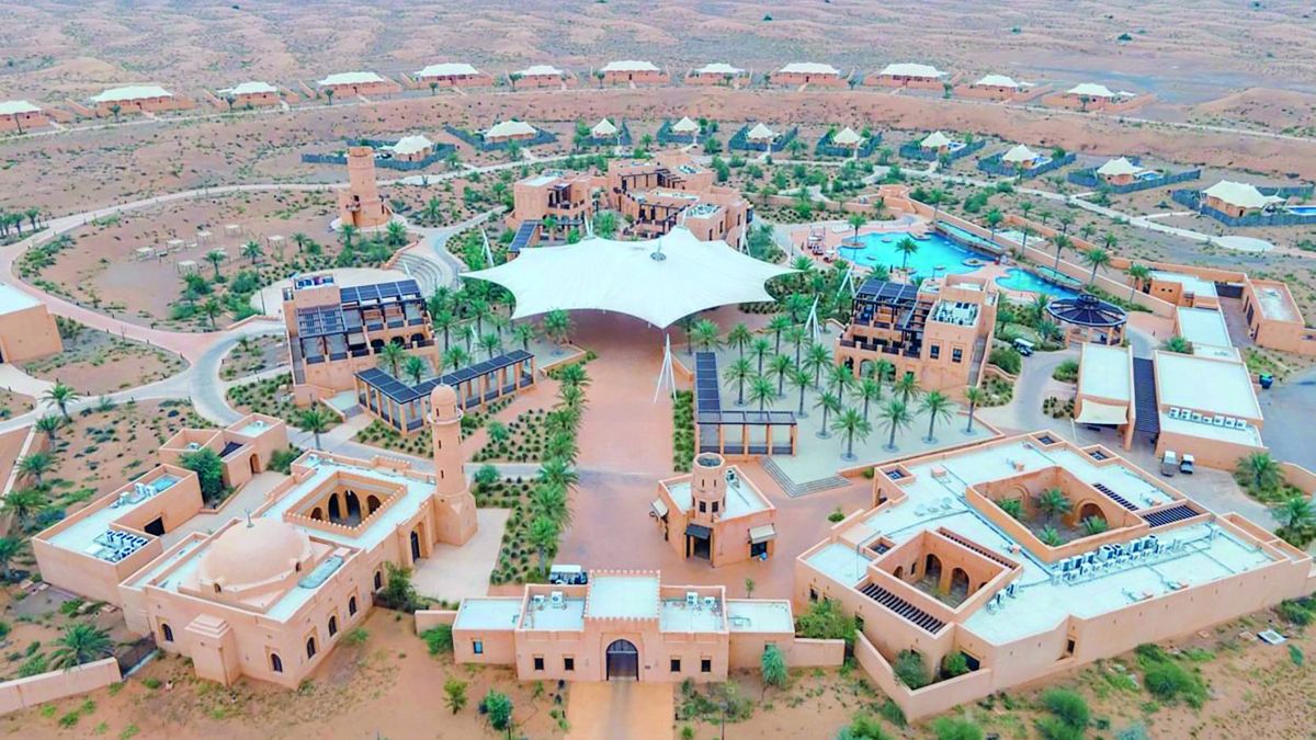 الامارات | واحات الإمارات تنبض بالجمال على مدار العام