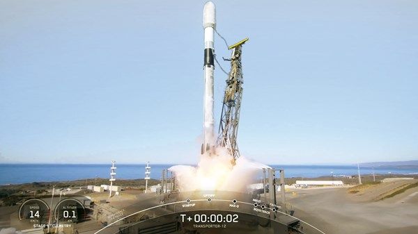 إطلاق «MBZ-SAT» القمر الاصطناعي الأكثر تطوراً في المنطقة