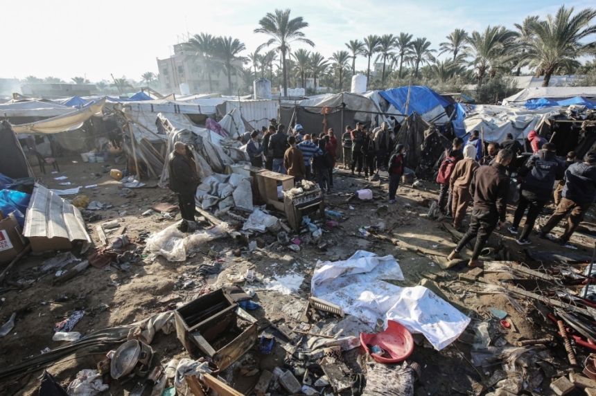 (أوتشا) تتهم قوات الاحتلال بمواصلة الهجوم على ملاجئ النازحين بغزة