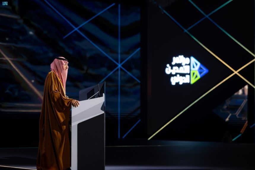 نيابة عن خادم الحرمين .. وزير الصناعة يفتتح مؤتمر التعدين الدولي