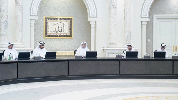 «تنفيذي الشارقة» يناقش خطط التطوير بمختلف القطاعات