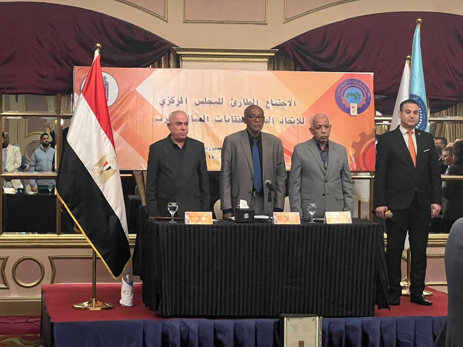 اختيار عبد المنعم الجمل رئيسا للمجلس المركزى لاتحاد العمال العرب