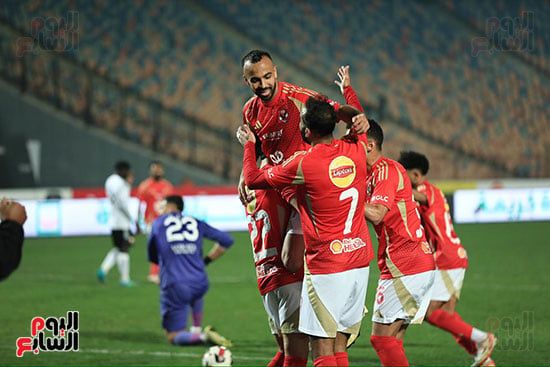 الأهلي يهزم الجونة بثنائية إمام عاشور ويستعيد صدارة الدورى.. صور