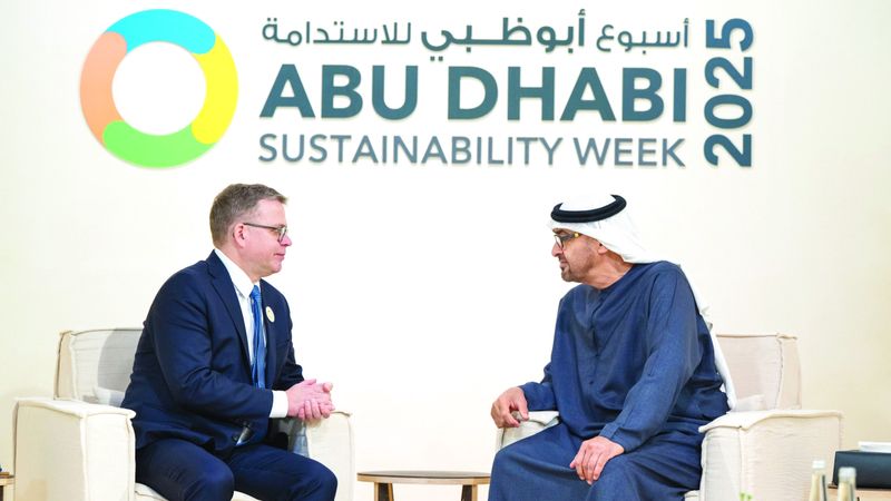 الامارات | رئيس الدولة يلتقي رؤساء وفود مشاركين  في «أسبوع أبوظبي للاستدامة»