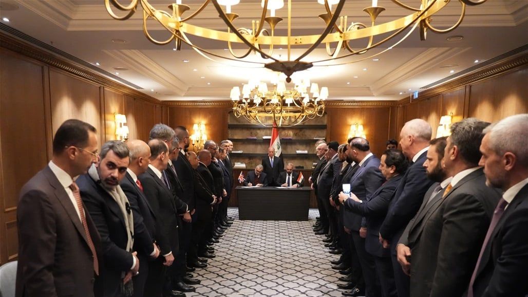 الحكومة توقع مذكرات تفاهم في لندن بين القطاعين العام والخاص العراقي وشركات بريطانية