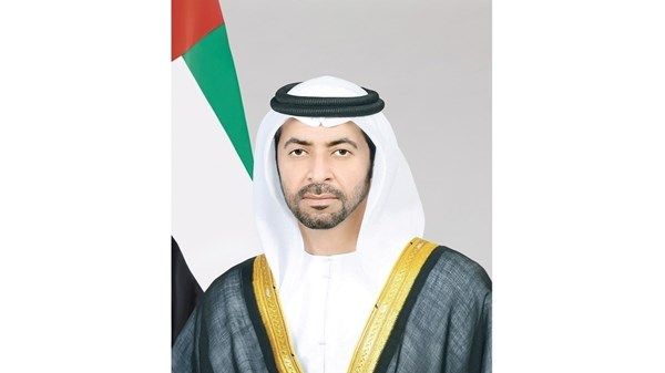 حمدان بن زايد يستقبل عدداً من المواطنين ولجنة مهرجان ليوا الدولي