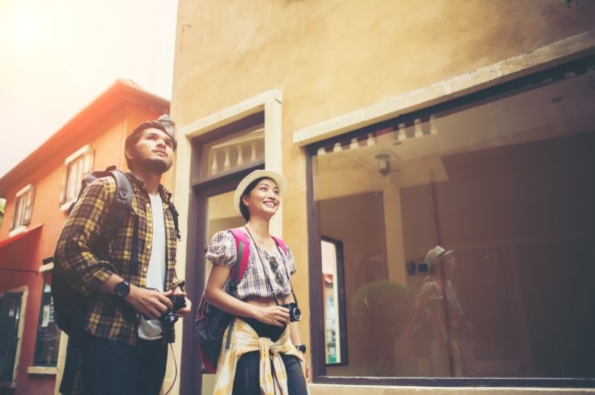 إسبانيا تحقق رقمًا قياسيًا جديدًا باستقبال 94 مليون سائح خلال 2024