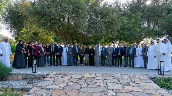 سعود بن صقر يستقبل وفد جمعية الصحفيين وقيادات إعلامية خليجية وعربية ودولية