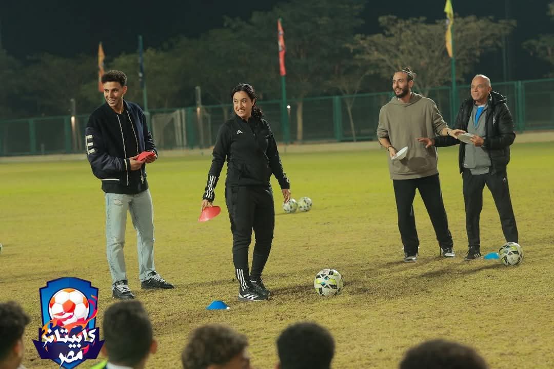 حمدى فتحى نجم المنتخب الوطنى ضيفاً على كابيتانو مصر الليلة