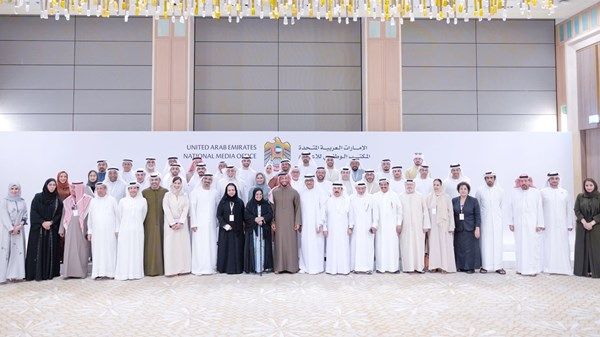 عبدالله آل حامد يطلق مبادرة "خبراء الإعلام" لتطوير المنظومة الإعلامية بالدولة