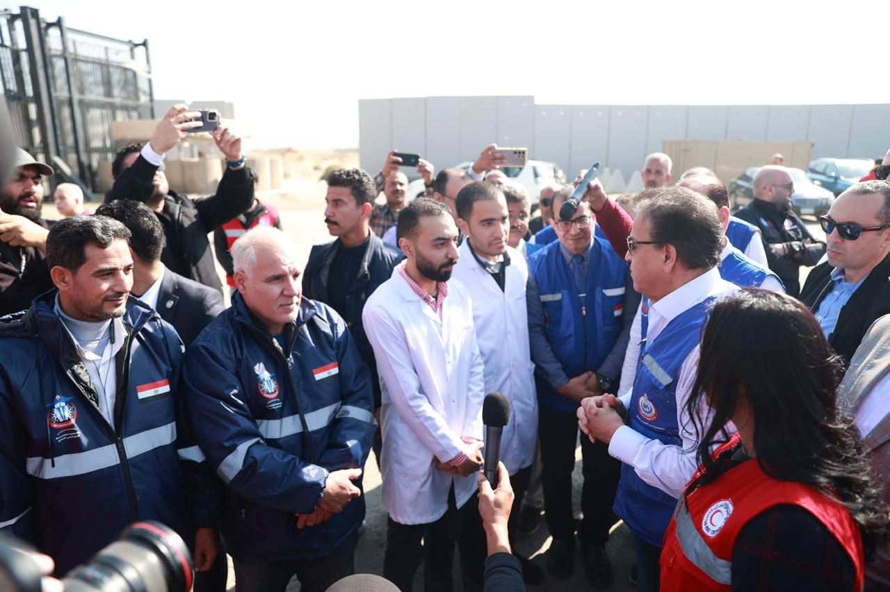 نائب رئيس مجلس الوزراء يتفقد الحجر الصحى بمعبر رفح البرى