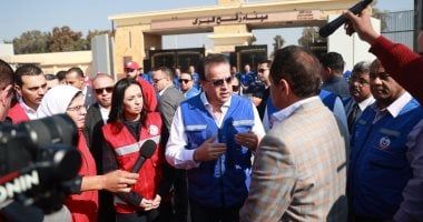 نائب رئيس مجلس الوزراء يتفقد الحجر الصحى بمعبر رفح البرى