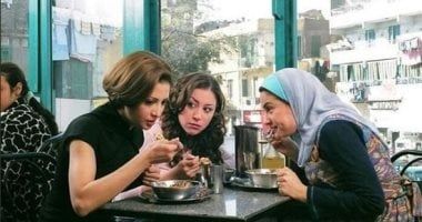 طالع الأبراج: اللمة ماتحلاش غير معاهم.. 4 أبراج بيحبوا الأكل والتجمعات أبرزهم الحمل