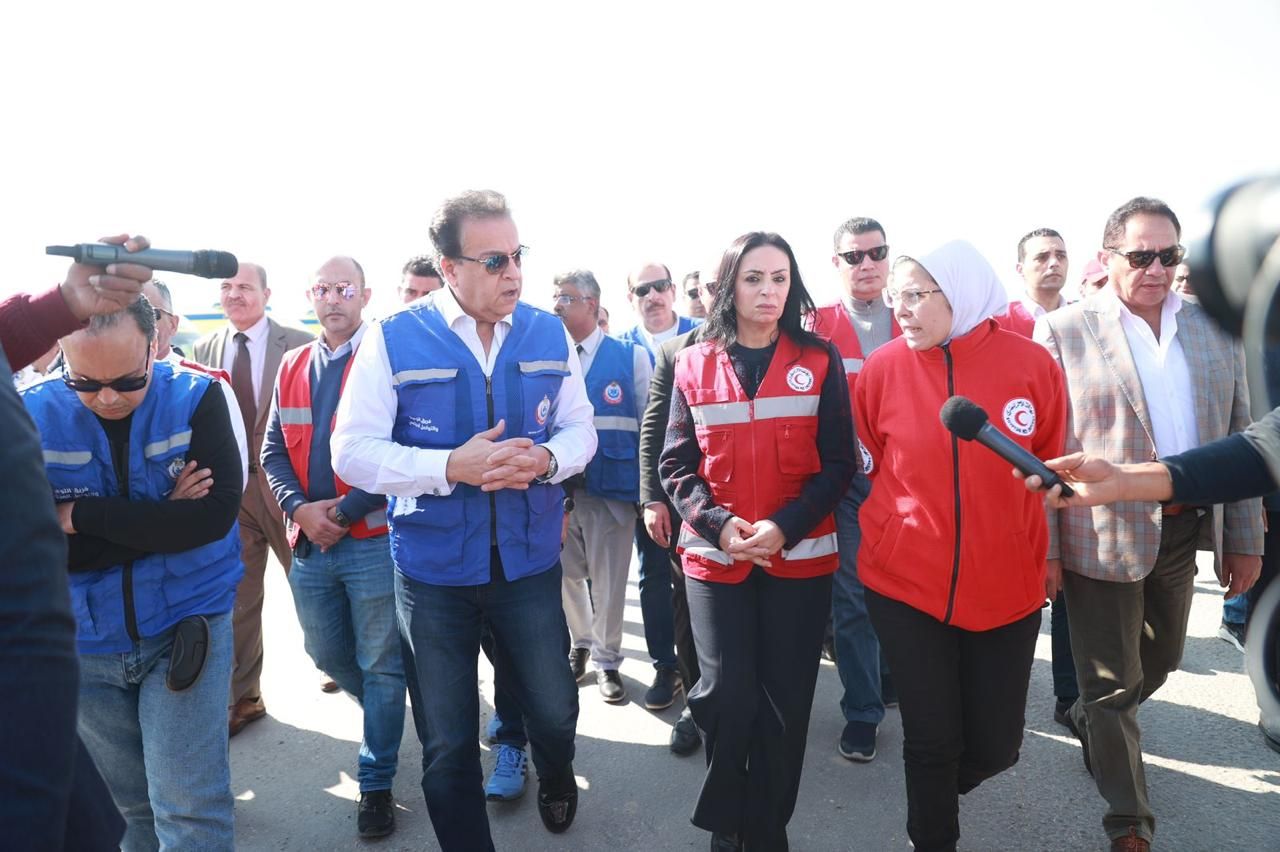 نائب رئيس مجلس الوزراء يتفقد الحجر الصحى بمعبر رفح البرى