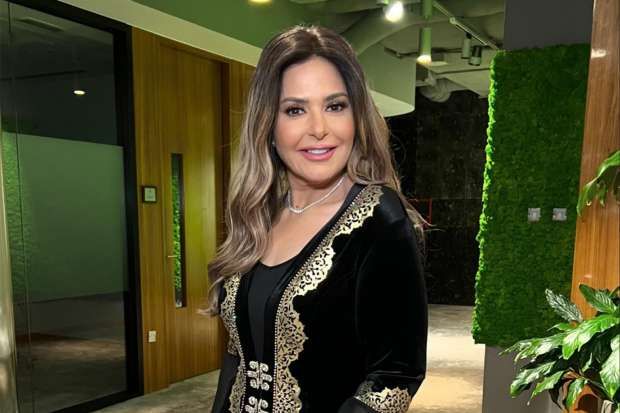 سر اختلاف إطلالة صابرين في مسلسل إقامة جبرية.. عملية في الرقبة وخست 20 كيلو