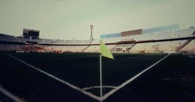 استاد القاهرة يتزين قبل مباراة الأهلي وأورلاندو وحضور جماهيري ضعيف.. صور