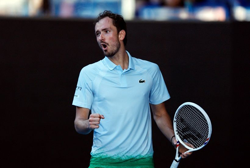 الامارات | حطّم مضربه وكاميرا التصوير فدفع الثمن.. 76 ألف يورو (فيديو)