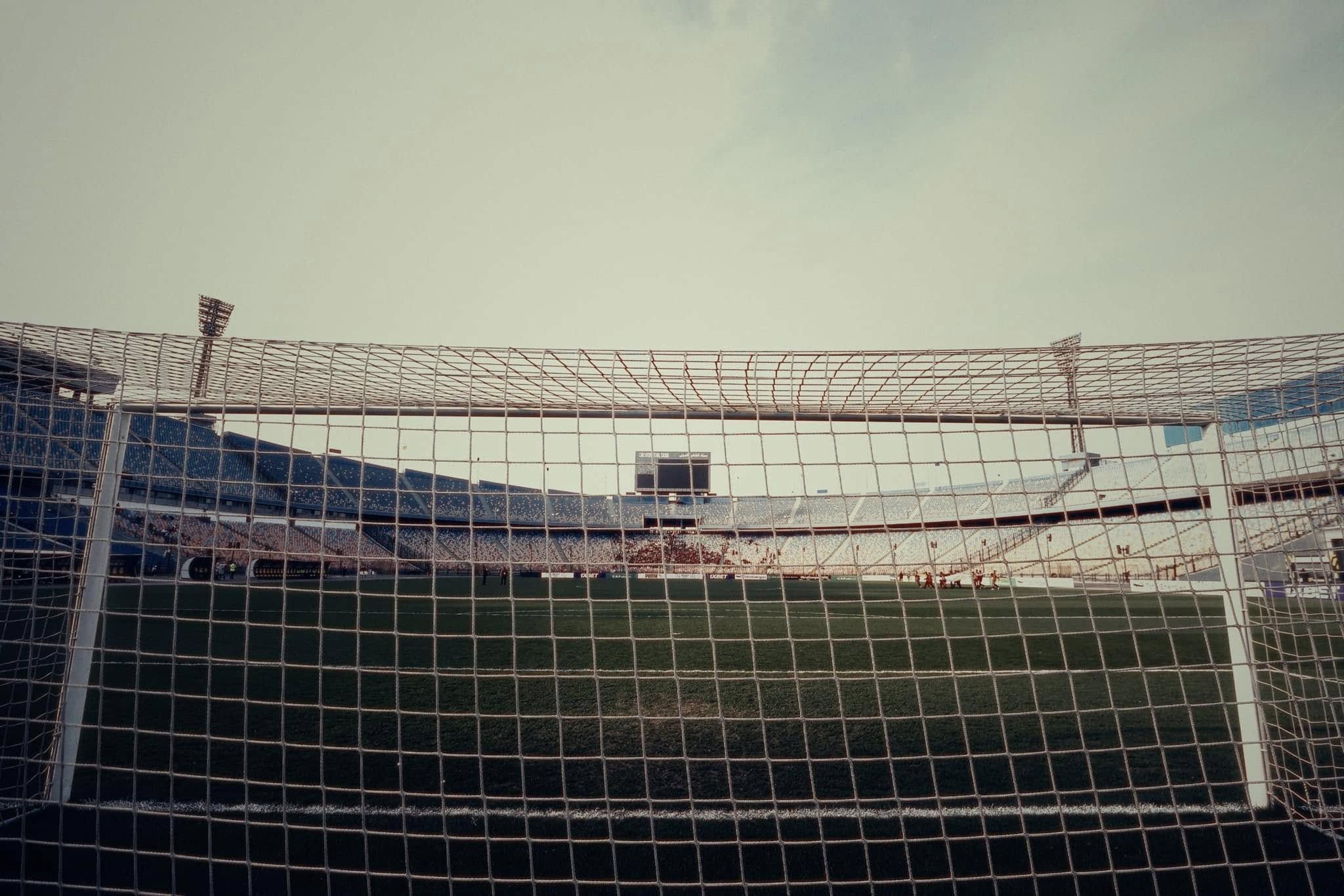 استاد القاهرة يتزين قبل مباراة الأهلي وأورلاندو وحضور جماهيري ضعيف.. صور