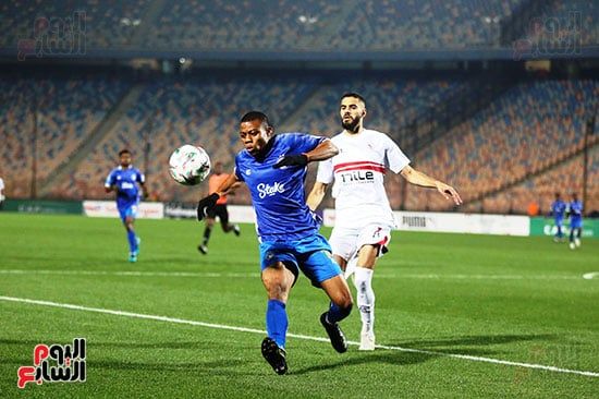 جهاز منتخب مصر بقيادة التوأم يحضر مباراة الزمالك وإنيمبا النيجيري