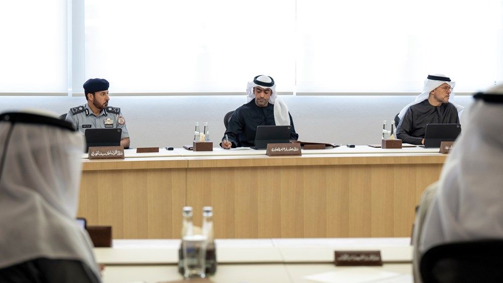 خالد بن محمد بن زايد يترأس اجتماع المجلس التنفيذي لإمارة أبوظبي