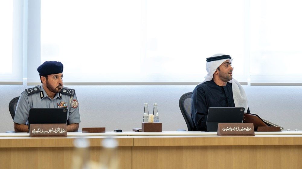 خالد بن محمد بن زايد يترأس اجتماع المجلس التنفيذي لإمارة أبوظبي