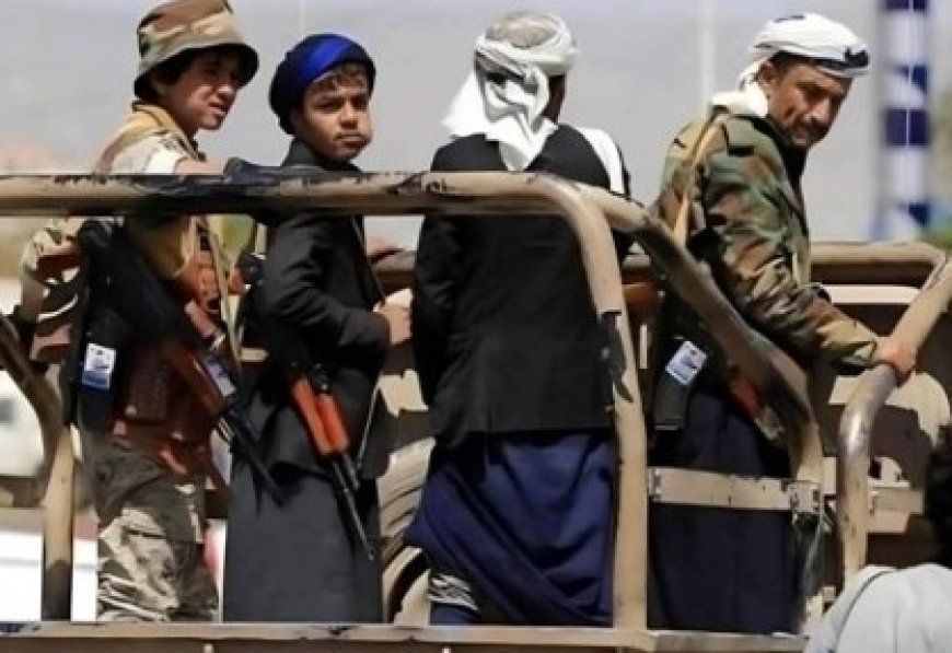 عشرات القيادات الحوثية تغادر منازلها بصنعاء إلى أماكن مجهولة.