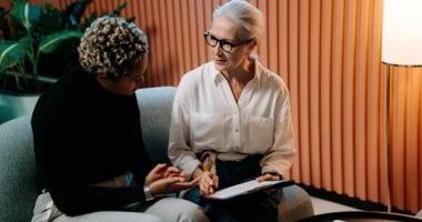 طالع الأبراج: تجمع بين الرقة وقوة الشخصية.. أجمل 5 مميزات لامرأة برج الجدى