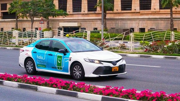 التحول الإلكتروني لمركبات الأجرة يعزز الاستدامة وانسيابية الحركة في دبي