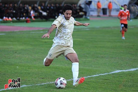 الأهلي ضد فاركو 1-1 في الشوط الأول.. والـVAR ينقذ الأحمر في الثواني الأخيرة