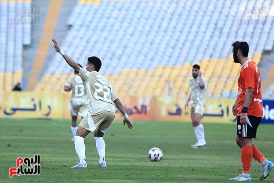 فاركو يتقدم على الأهلي بلدغة "المترجي" في أول 30 دقيقة.. فيديو