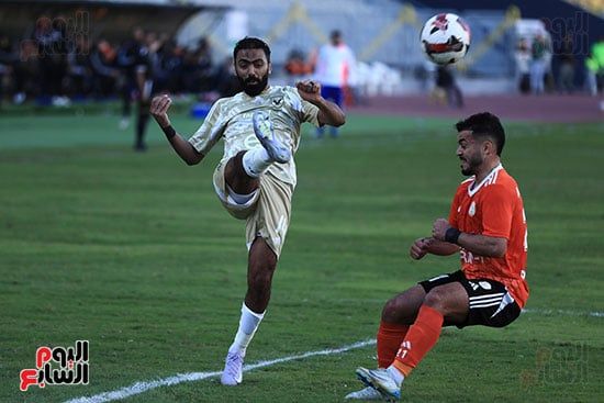 إمام عاشور يتعادل للأهلى أمام فاركو من ركلة جزاء في الدقيقة 10+45