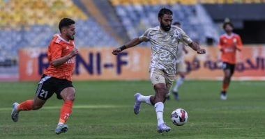 60 دقيقة.. استمرار التعادل بين الأهلى وفاركو 1/1