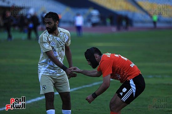 إمام عاشور يتعادل للأهلى أمام فاركو من ركلة جزاء في الدقيقة 10+45