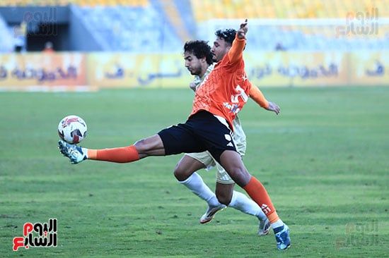 الأهلي ضد فاركو 1-1 في الشوط الأول.. والـVAR ينقذ الأحمر في الثواني الأخيرة