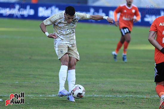 فاركو يتقدم على الأهلي بلدغة "المترجي" في أول 30 دقيقة.. فيديو