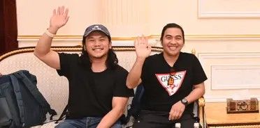 الخليج اليوم .. سلطنة عمان تعلن نجاح جهودها في الإفراج عن طاقم سفية " جلاكسي ليدر"